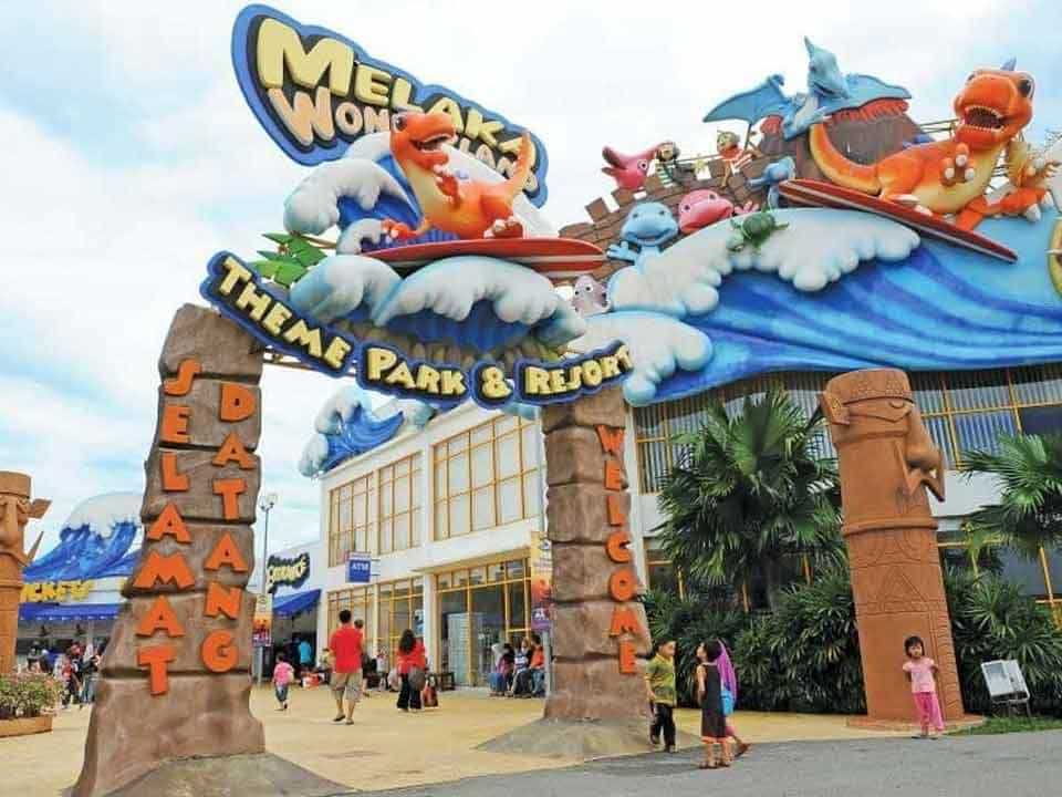 theme parks in melaka  
